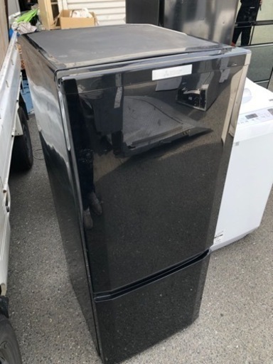 福岡市内配送無料　三菱 2ドア冷蔵庫（146L） MR-P15Z-B サファイアブラック