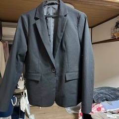 GU 黒　スーツ