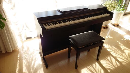 電子ピアノ　ヤマハ　アリウス YDP-162R　2013年製
