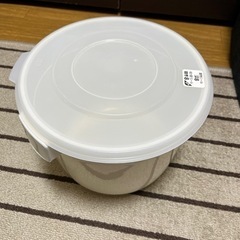 お漬物用タッパー  200円