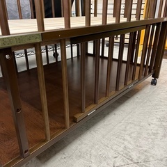 J3141 澤田工業 サワベビー C型ステラ ベビーベッド  NSK-0035DB ひのきの床板 アレルギー対策 ハイタイプ SoDo クリーニング済み J3141 澤田工業 サワベビー C型ステラ ベビーベッド NSK-0035DB ひのき