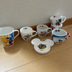 ディズニーリゾート陶器のマグカップ7点¥700