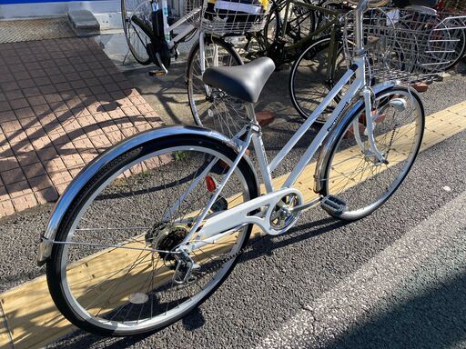 【リサイクルショップどりーむ天保山店】●807●　自転車　白色　20インチ　7段変速ギア付き　ベル付き リサイクルショップどりーむ天保山店】○807○ 自転車 白色 20インチ 7