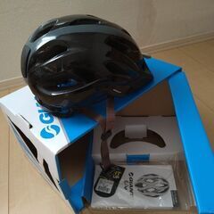 ジャイアント子供用自転車20インチ（ヘルメット、付属品付き）