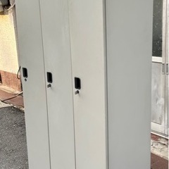 LION スチールロッカー 幅900×奥500×高1790 鋼板 オフィス 大阪