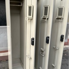 LION スチールロッカー 幅900×奥500×高1790 鋼板 オフィス 大阪