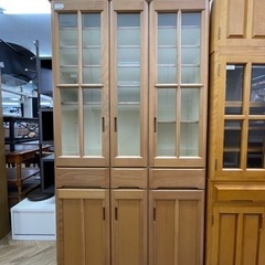 売約済み【BY REUSE 出水店 出張買取•見積完全無料¥0】3頭食器棚　ガラス戸　木目