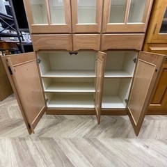 売約済み【BY REUSE 出水店 出張買取•見積完全無料¥0】3頭食器棚　ガラス戸　木目