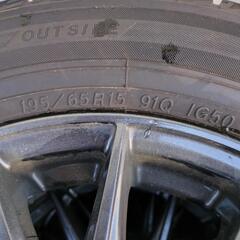 スタッドレスタイヤ4本セット　195/65-15