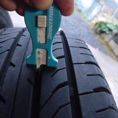 ほぼ新品？205/60R16 TOYOタイヤ