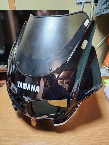 ヤマハ　FZ400 4YR　アッパーカウル