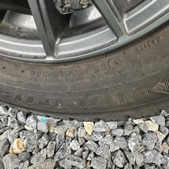 スタッドレスタイヤ🛞　ホイル付き