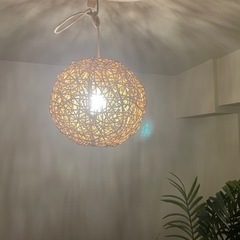 バリ風アジアン天井照明　ラタンのペンダントライト（LED白熱電球付き）