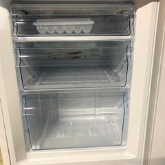 3か月保証付き★冷蔵庫★ハイセンス★2022年★175L★HR-D1701W★R-191