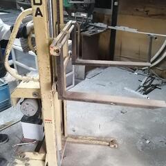 一部地域で無料配送致します。カントー エルダ　フォークリフト　リフター35-15 　3515