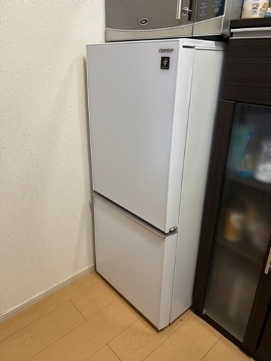 シャープ　プラズマクラスター冷蔵庫　137L