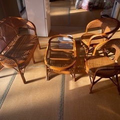 【締め切りました】籐の椅子、ベンチ、ガラステーブルセット