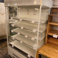 飲食店什器　チルド製品用冷蔵陳列棚
