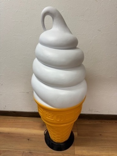 ソフトクリーム　置物　ライト○