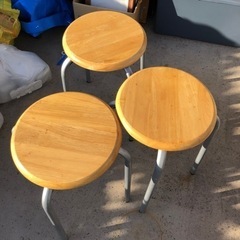 木製　椅子　シンプル　３つセット