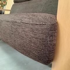 ★美品❗【カリモク】2022年購入　WW41モデル　3人掛けソファー　木製肘掛け　ファブリック　19万円位💳自社配送時🌟代引き可💳※現金、クレジット、スマホ決済対応※