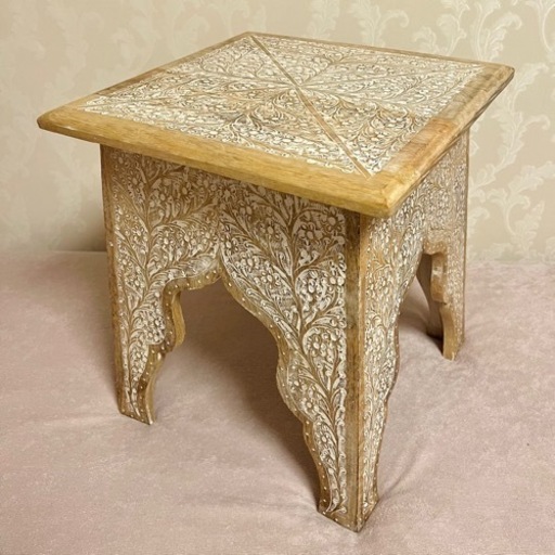 flower carving ウッドスツール