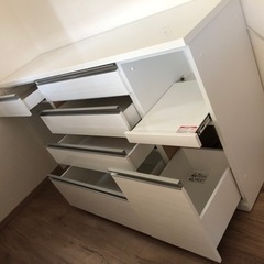 ※値下げしました　カップボード　幅180 ✖️ 奥行51 ✖️ 高さ96 cm                        100000円→80000円