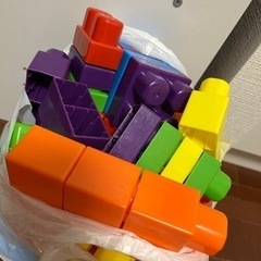 ブロック　子ども玩具