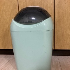 コンビ Combi 紙おむつ処理ポット 強力防臭抗菌おむつポット...