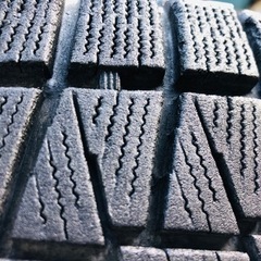 冬タイヤ 205/55R16 PCD114アルミ付きブリザック 4本組