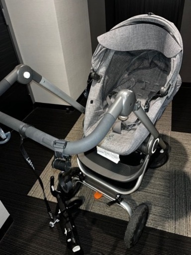 STOKKE スクートベビーカー※バギーボード付き (mamatsu_1) 中央の家具