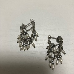 トゥモローランド　ピアス