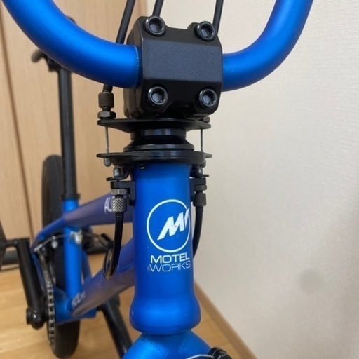 BMX フラットランド MOTEL WORKS AUX E 20インチ 完成 (右利き) 岡崎の 