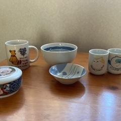 コップ、湯呑み、小鉢&小皿、有田焼の器　1つ300円