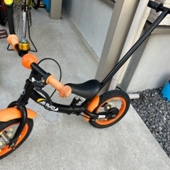 Avigo ストライダー　トイザらス