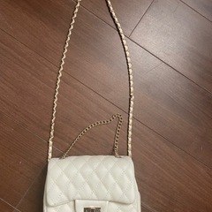 クリーム色  ショルダーバッグ  美品