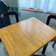 テーブルセット(テーブル+イス2脚)