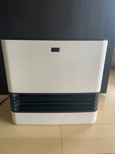 ※お取引中※【値下げ　6,000円→4,000円】アイリスオーヤマ　加湿＋セラミックファンヒーター