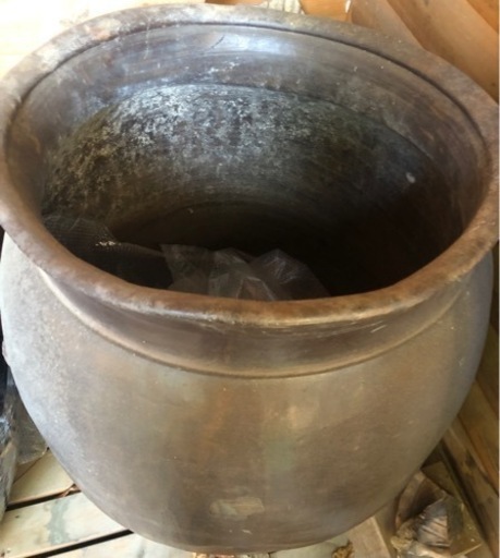 唐津焼き壺。古い唐津焼インテリア貴品。美品