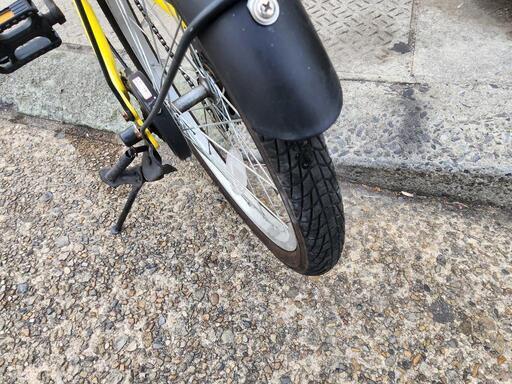 　折りたたみ自転車　２０インチ　６変速　カゴ　付き　黄色　配達可能
