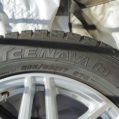 アルファード10後期 17インチスタッドレス グッドイヤー ICE NAVI6（225/55R17）+社外アルミ×4本+タイヤラック1台 多摩センター駅付近手渡し