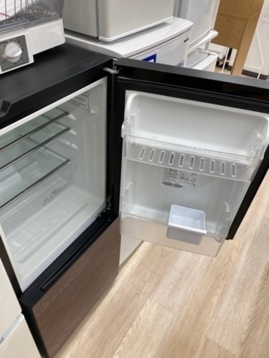 Hisense(ハイセンス)の２ドア冷蔵庫　HR‐G13A‐BRのご紹介です。