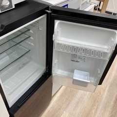 Hisense(ハイセンス)の２ドア冷蔵庫　HR‐G13A‐BRのご紹介です。