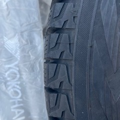 YOKOHAMAスタッドレスタイヤ、ホイールセット　215/70R16 G075