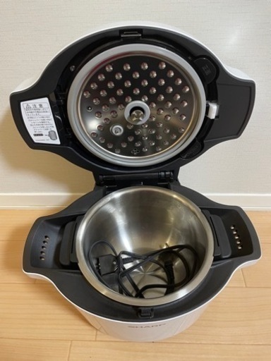 ヘルシオホットクック（水なし自動調理鍋）