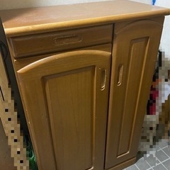 大型家具を捨てるのを手伝って欲しいです