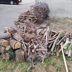 薪 小枝から玉切り、まくら木など