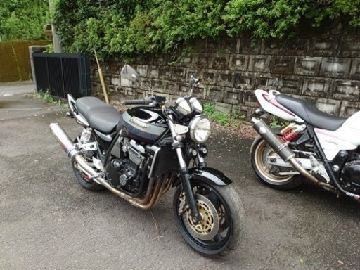 カワサキZRX1100