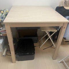 ダイニングテーブル　作業台　物置テーブル