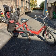 244🔴🟢土日もお子様と土足のまま、いろいろなタイプの電動自転車...